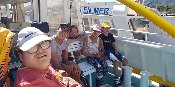 enfants-iem-galaxie opération Relâcher des tortues CESTMed